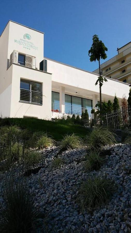 Holiday Home Aparthotel 009 Z Balkonem Przy Plazy 미엥지즈드로예 외부 사진