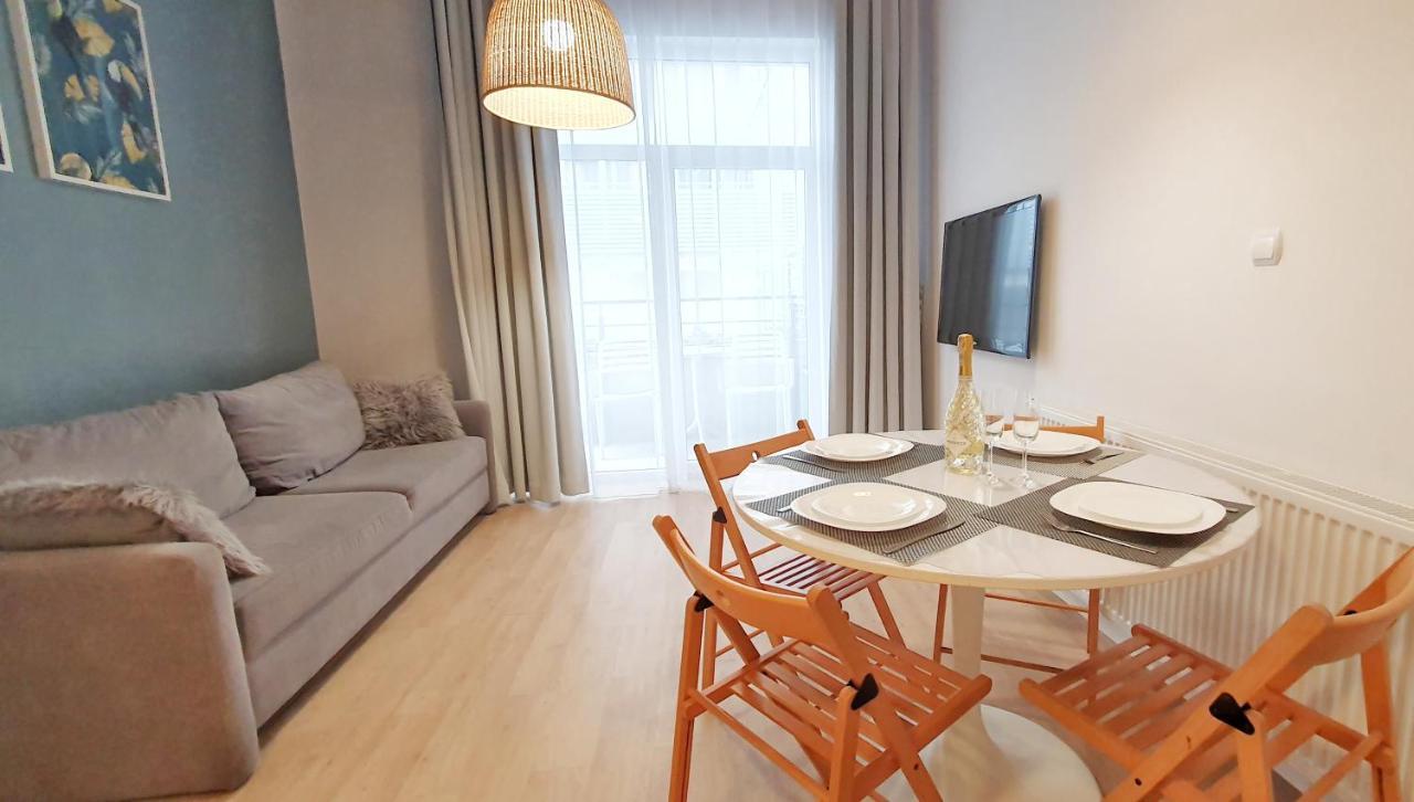 Holiday Home Aparthotel 009 Z Balkonem Przy Plazy 미엥지즈드로예 외부 사진