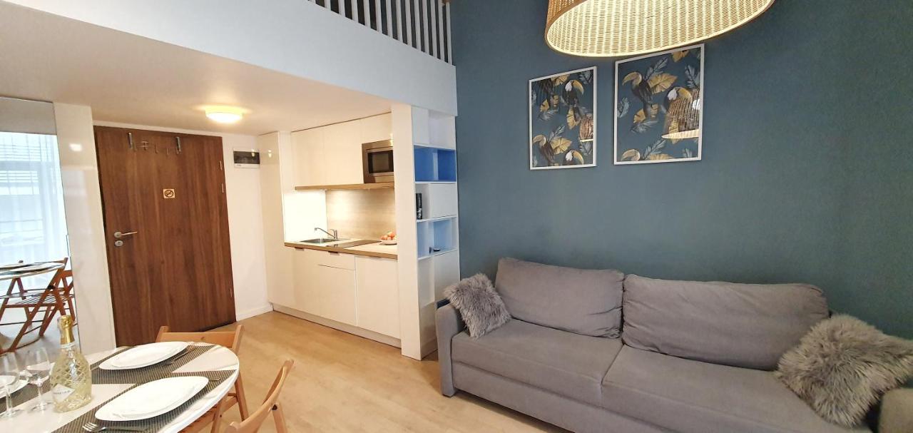Holiday Home Aparthotel 009 Z Balkonem Przy Plazy 미엥지즈드로예 외부 사진