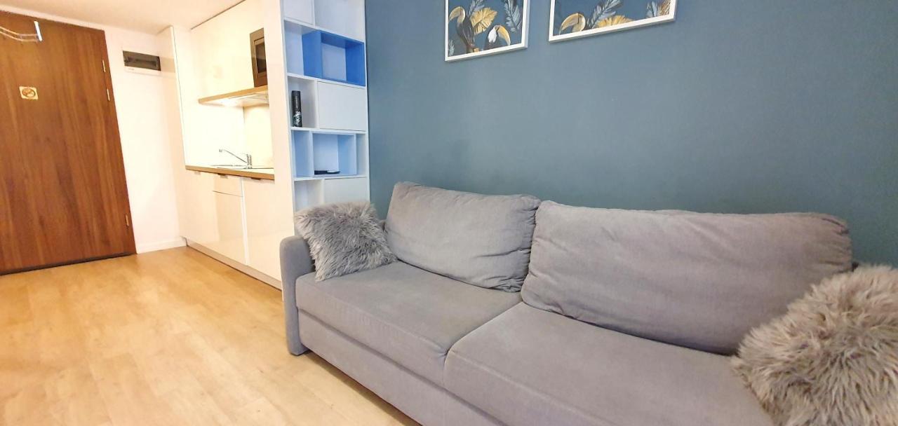 Holiday Home Aparthotel 009 Z Balkonem Przy Plazy 미엥지즈드로예 외부 사진